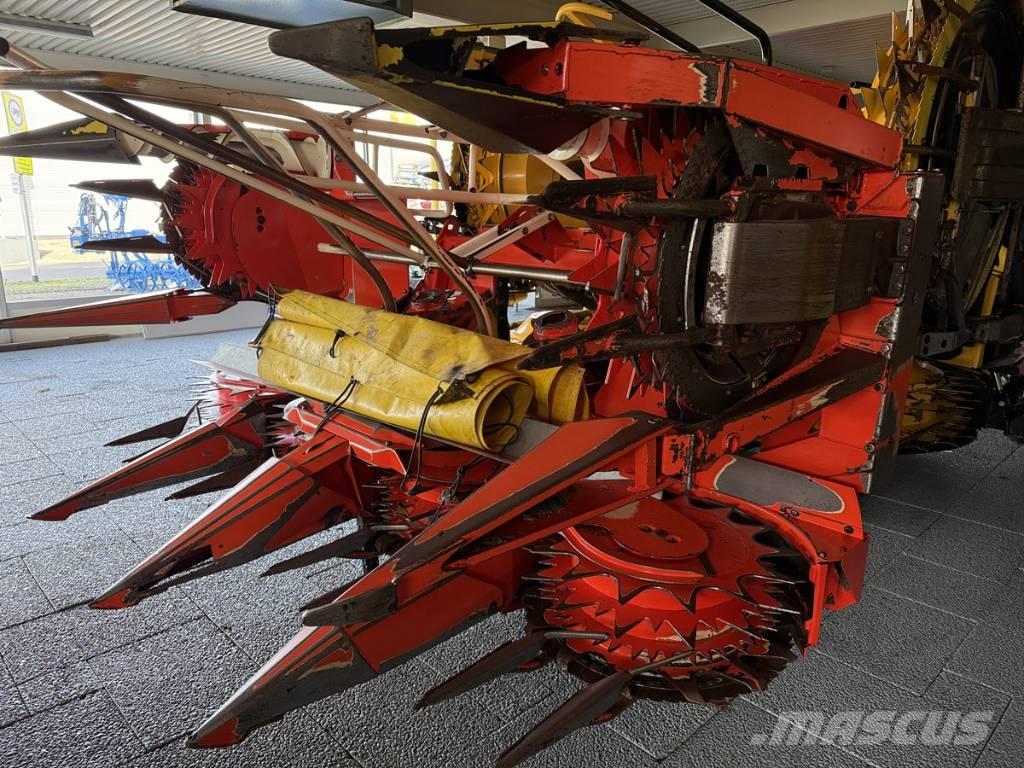 Kemper 345. Champion Forage harvesters