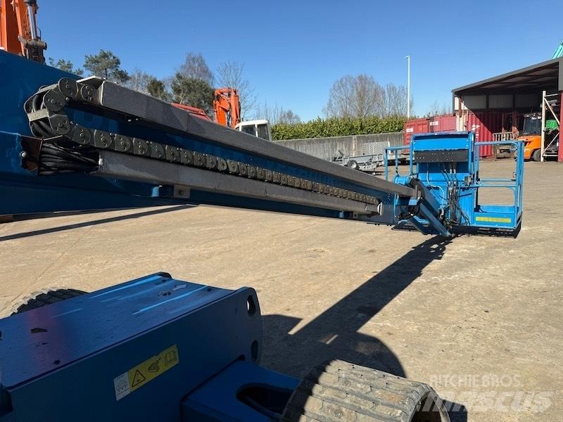 Genie S 45 Trax Telescopic boom lifts