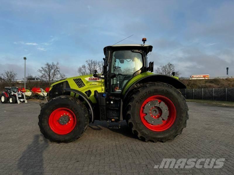 CLAAS AXION 830 Tractors