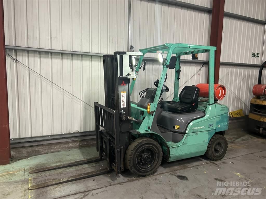Mitsubishi FG25NT LPG trucks