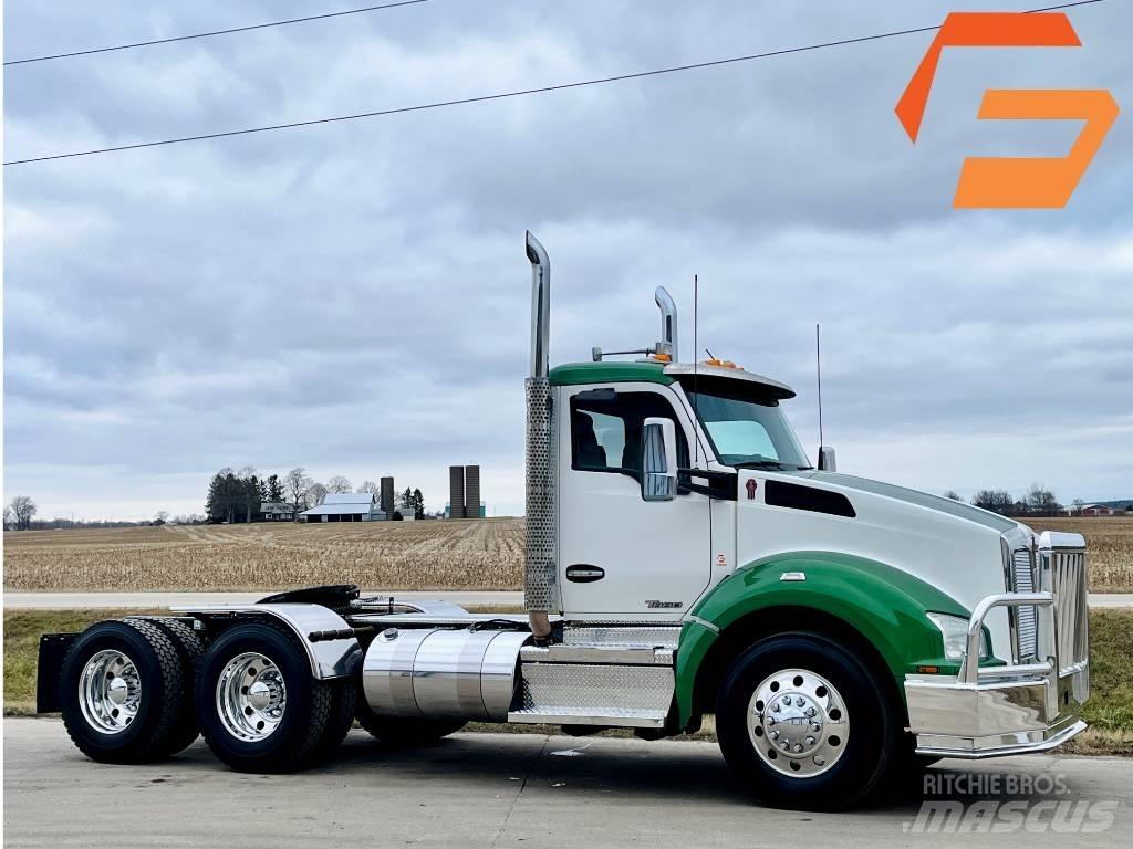 Kenworth T 880 Prime Movers