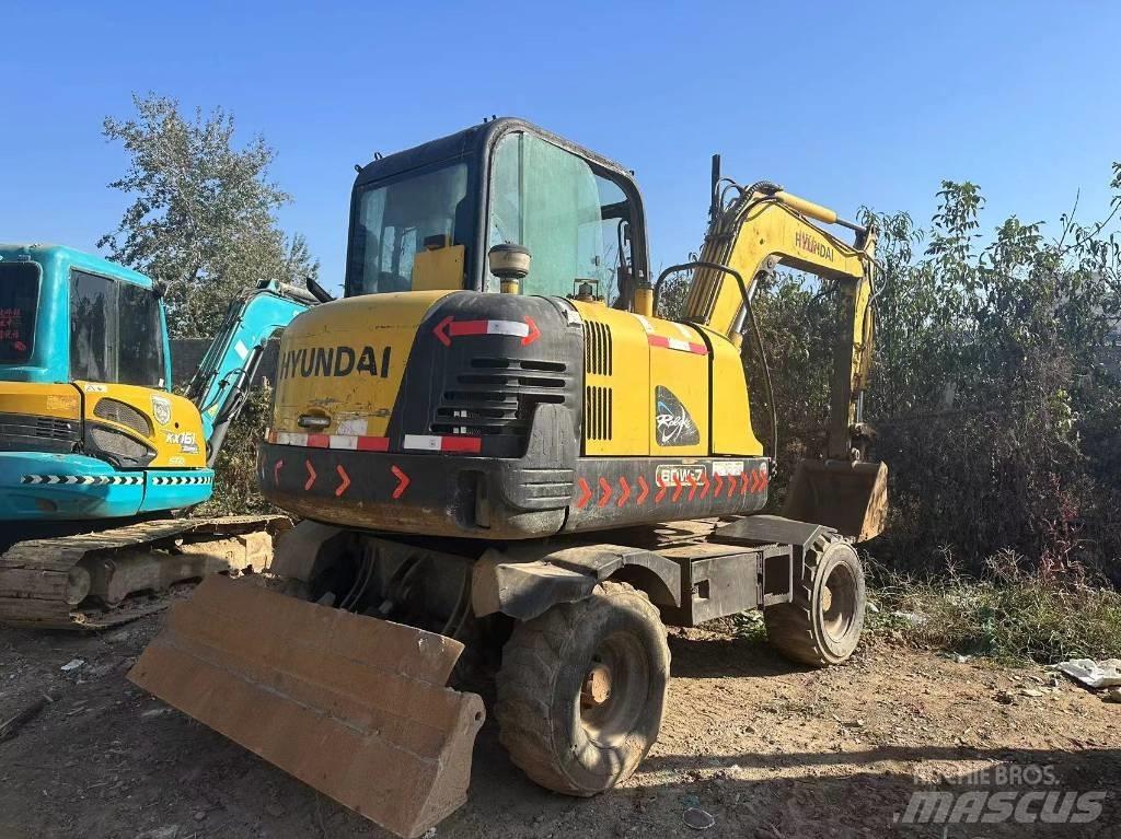 Hyundai R60W-7 Crawler excavators