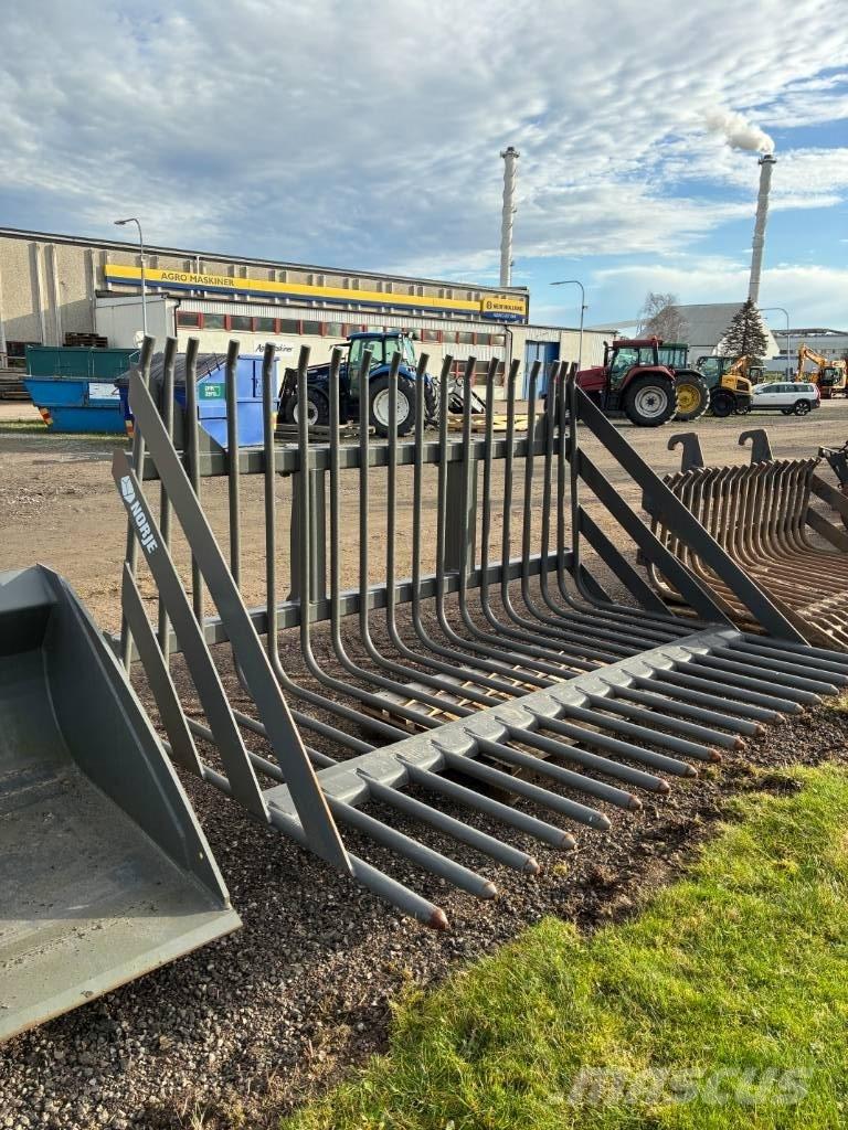 Norje Ensilagegrep Farm machinery