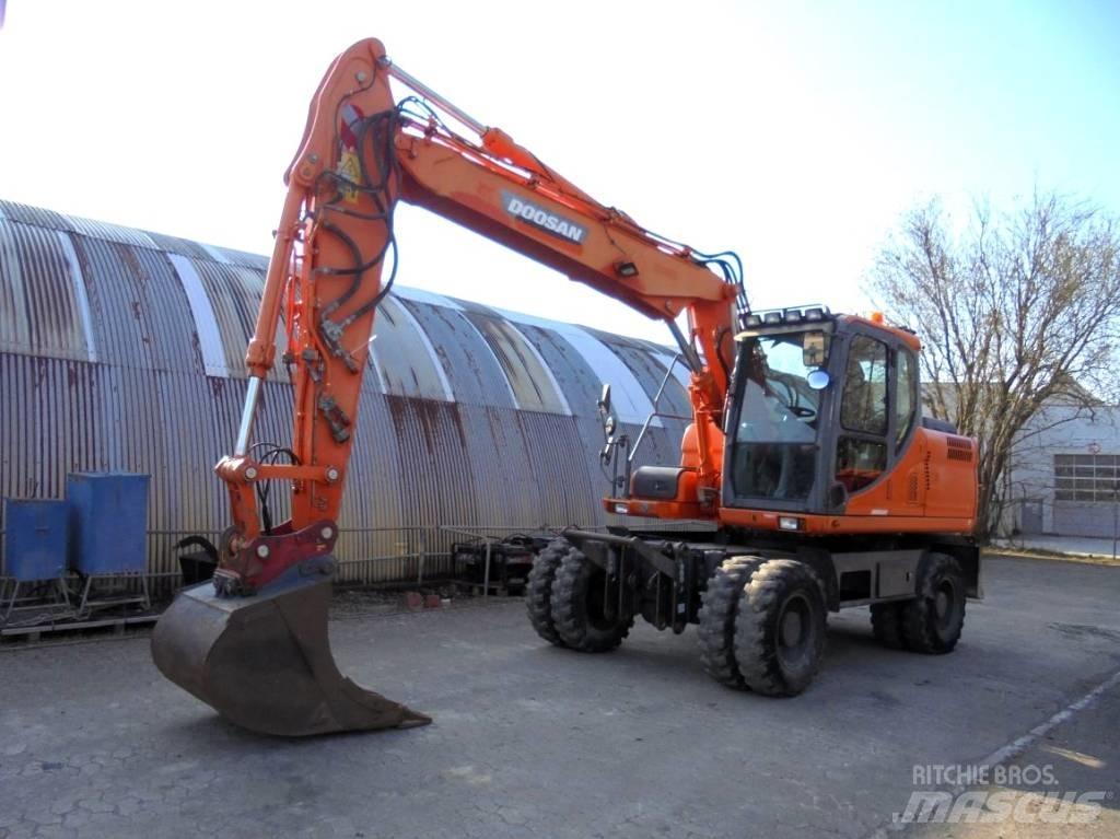 Doosan DX 160 W Wheeled excavators