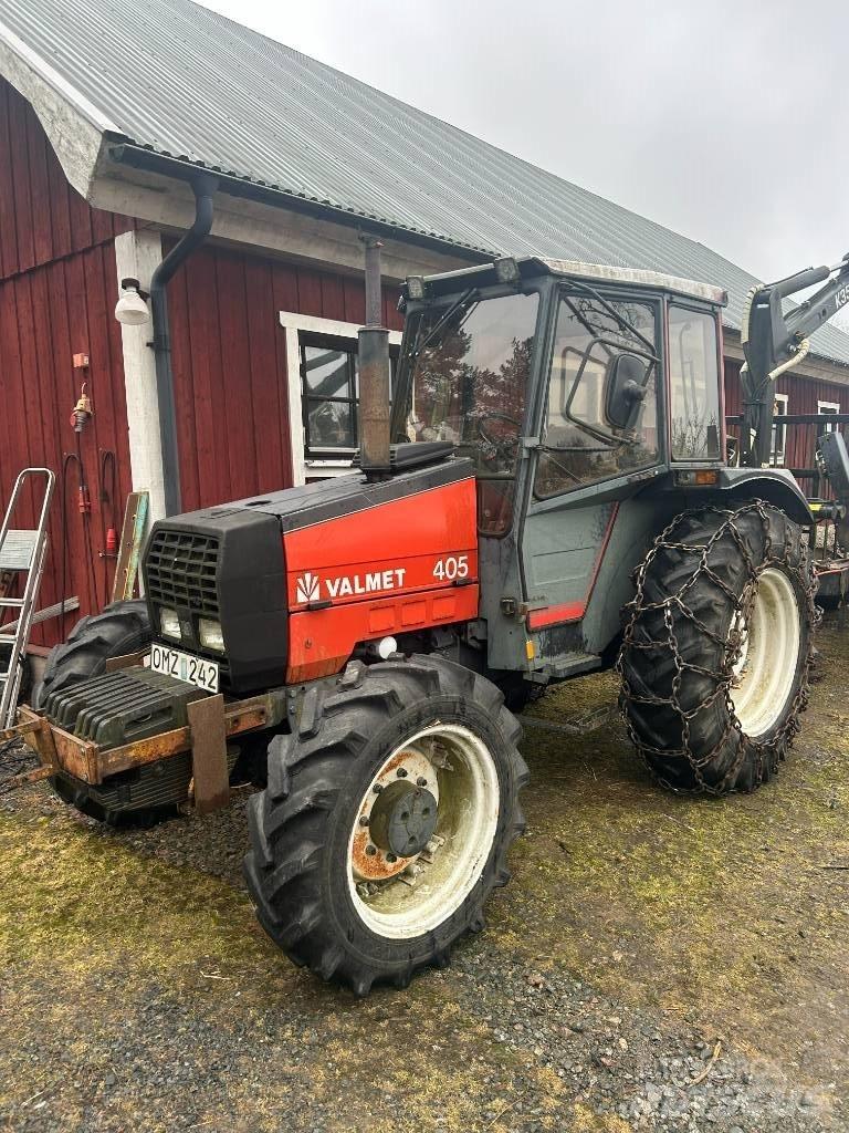 Valmet 405-4 Tractors