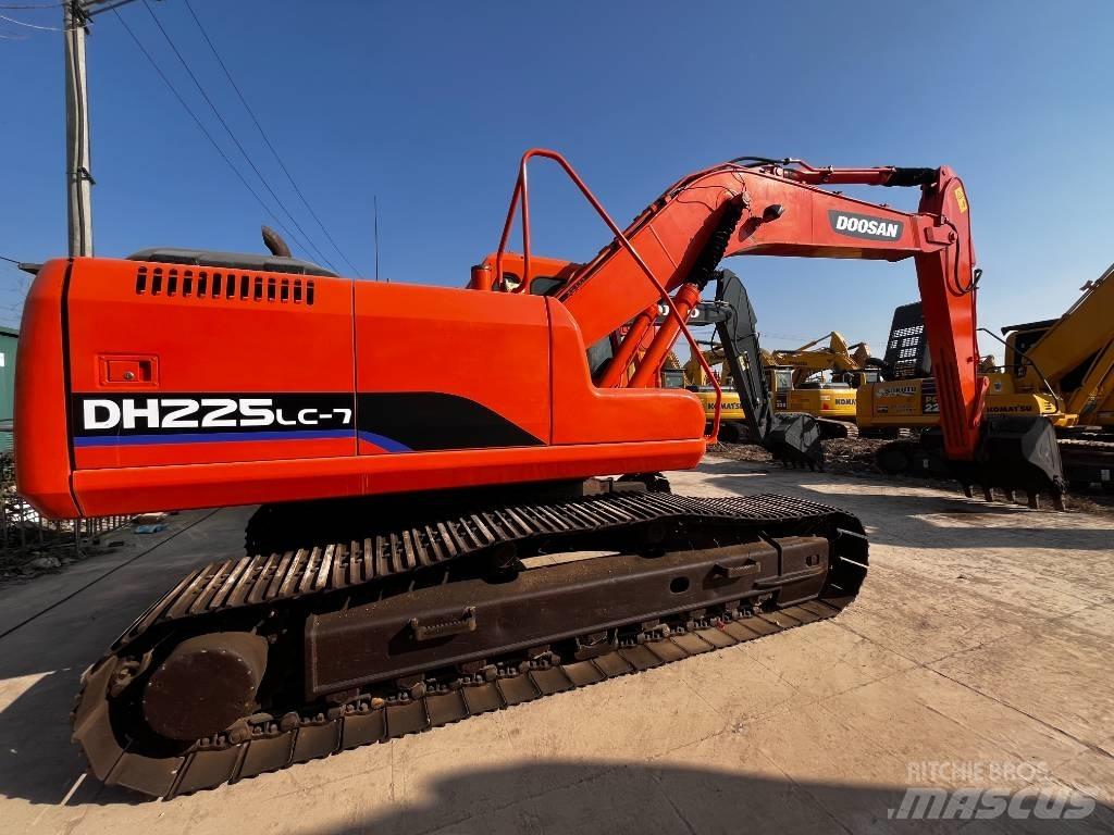 Doosan DH 225 LC-7 Crawler excavators