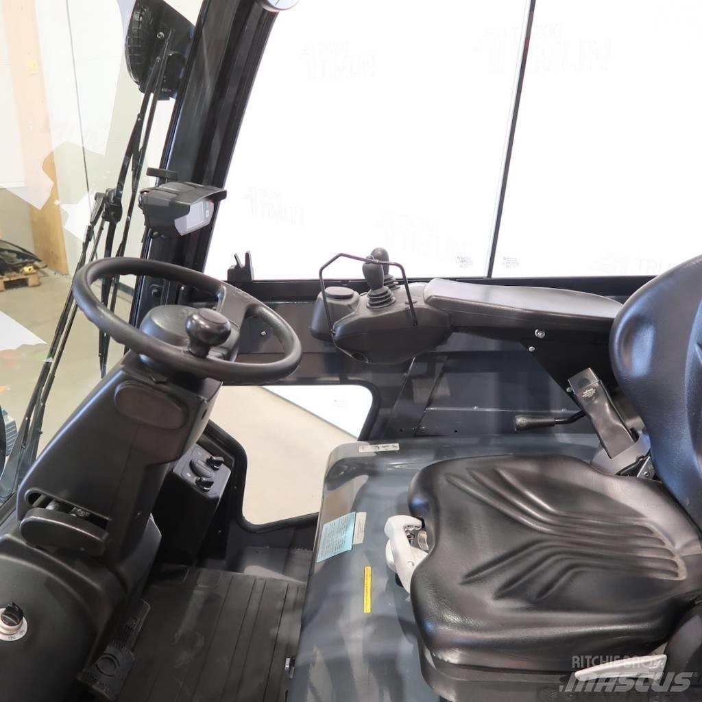 Toyota 8FBMT35 Electric forklift trucks