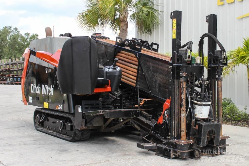 Ditch Witch JT24 Horizontal drilling rigs