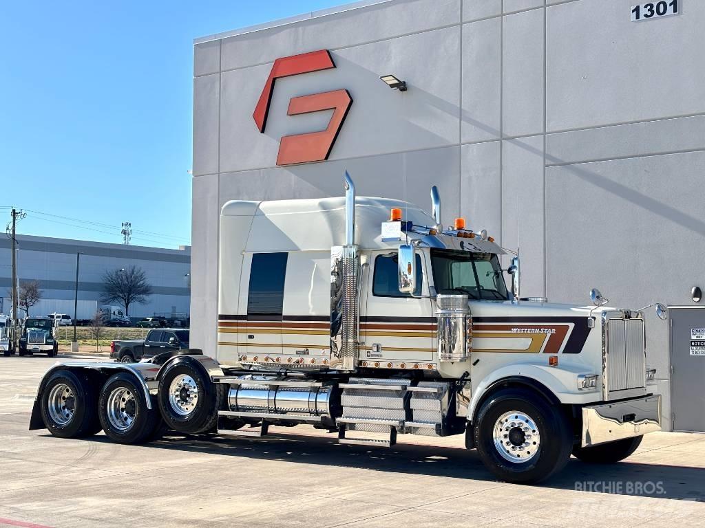 Western Star 4900 EX Prime Movers