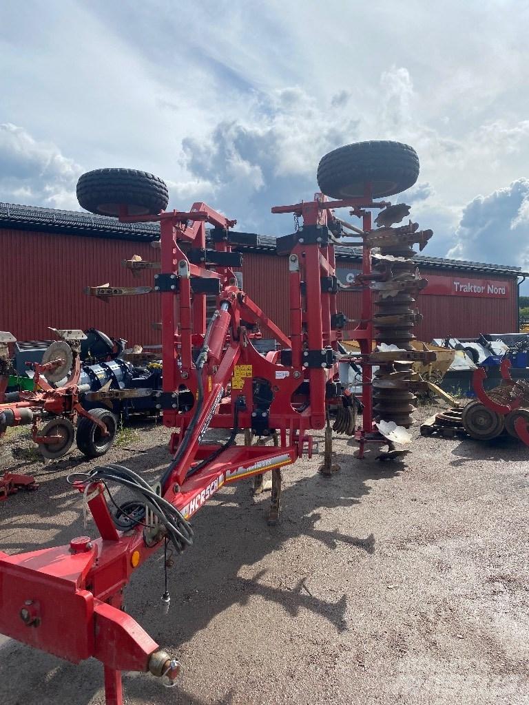 Horsch Terrano 5 FX Cultivators