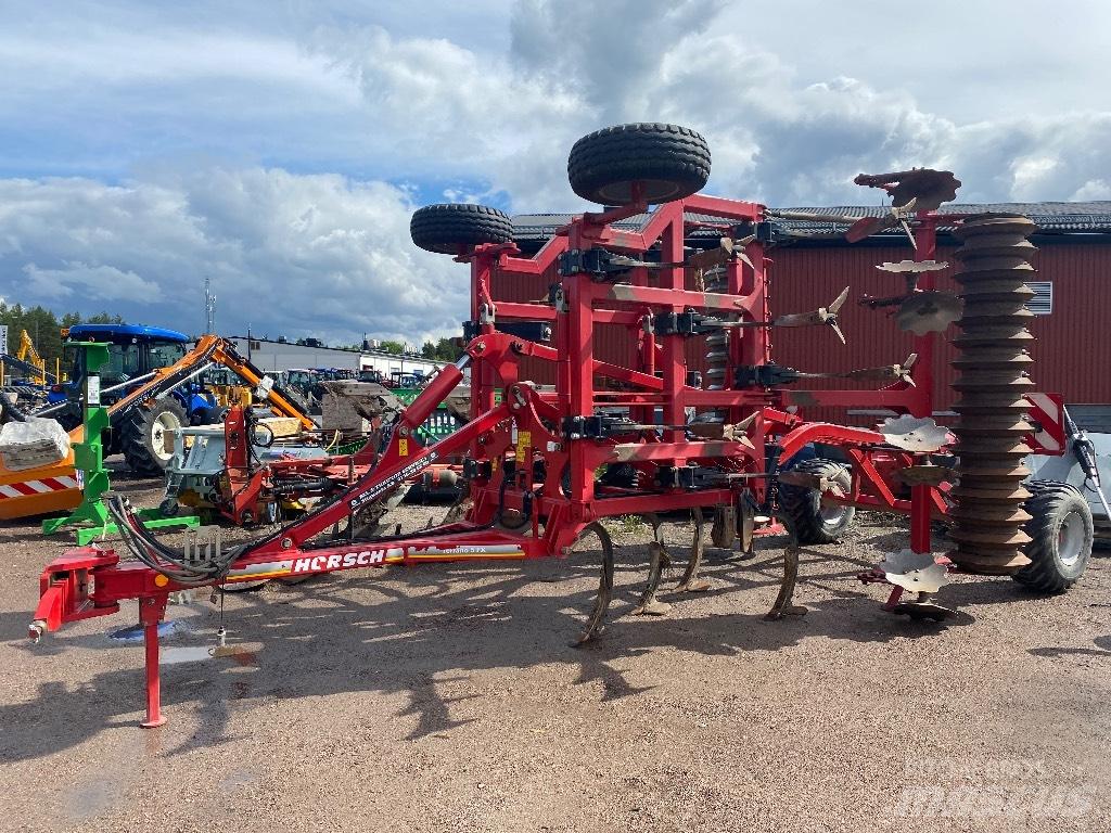 Horsch Terrano 5 FX Cultivators