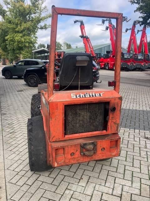 Schäffer 326 Mini loaders