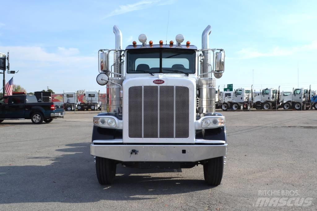 Peterbilt 389 Prime Movers