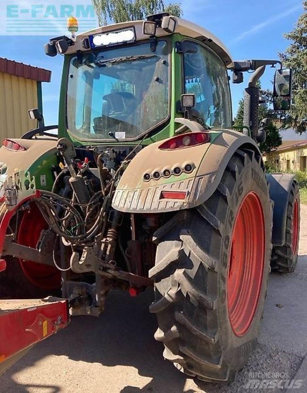 Fendt 724 vario Tractors