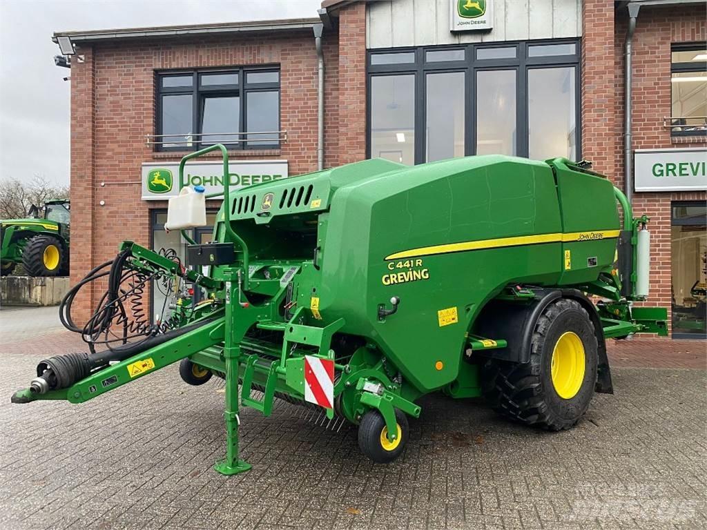 John Deere C441R Farm machinery