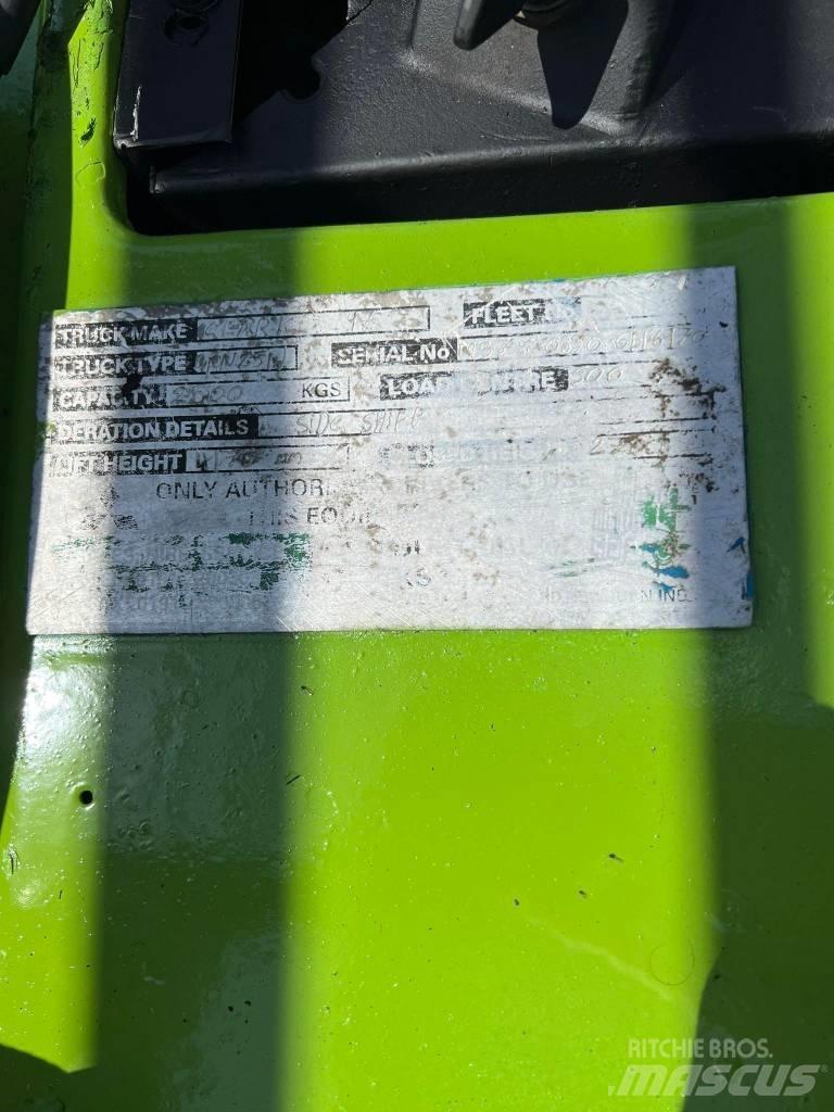 Clark DPN 25 N Diesel trucks