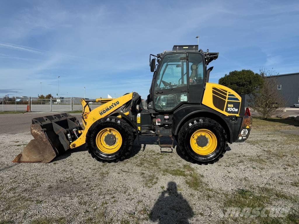 Komatsu WA 100M-7 Wheel loaders