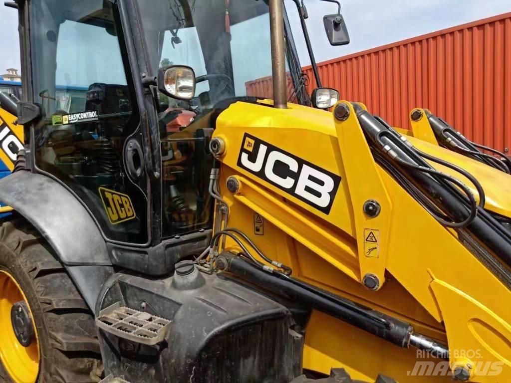 JCB 3 CX Backhoe