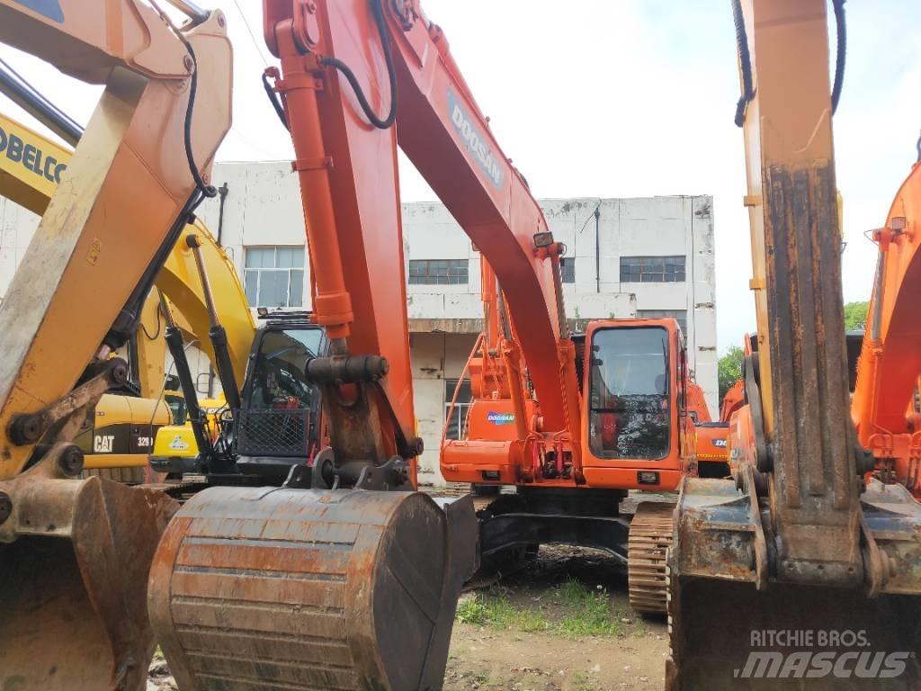 Doosan DH 215-9 Crawler excavators