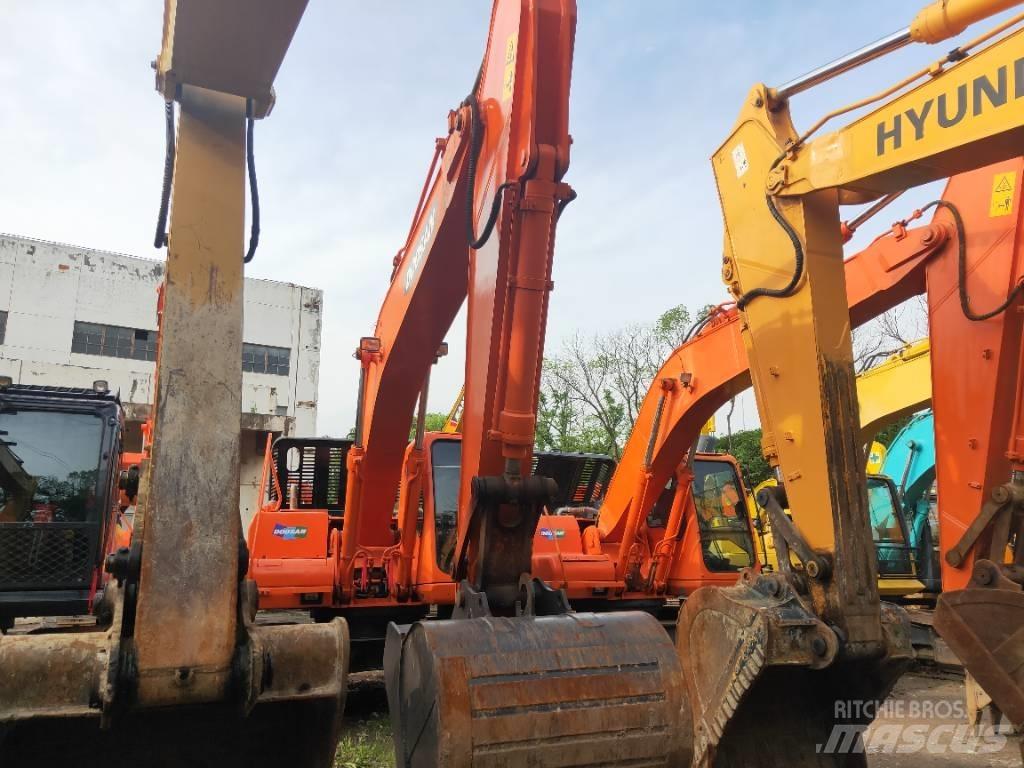 Doosan DH 215-9 Crawler excavators