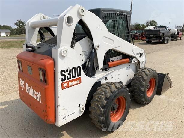 Bobcat S 300 Skid steer loaders