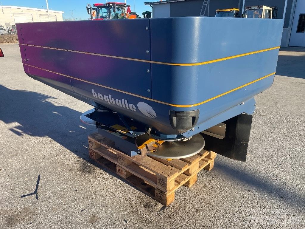 Bogballe L2 plus Mineral spreaders