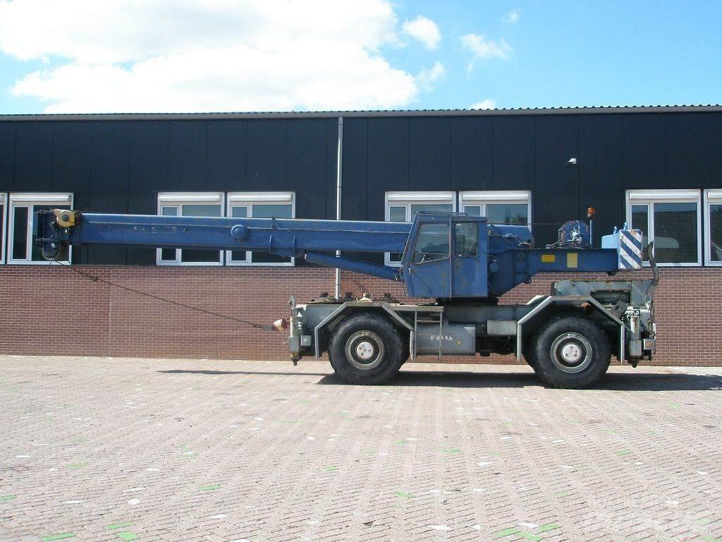 Faun RT30 Rough terrain cranes