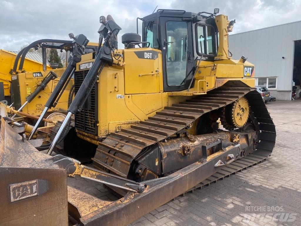 CAT D 6 T LGP Crawler dozers