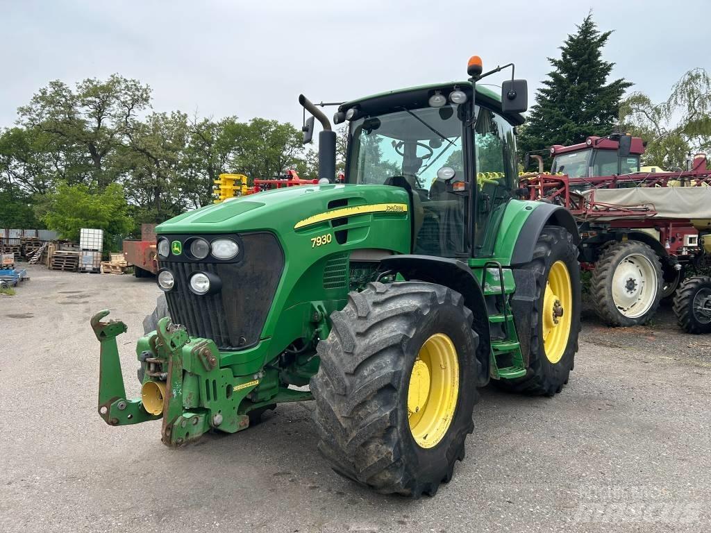 John Deere 7930 Tractors