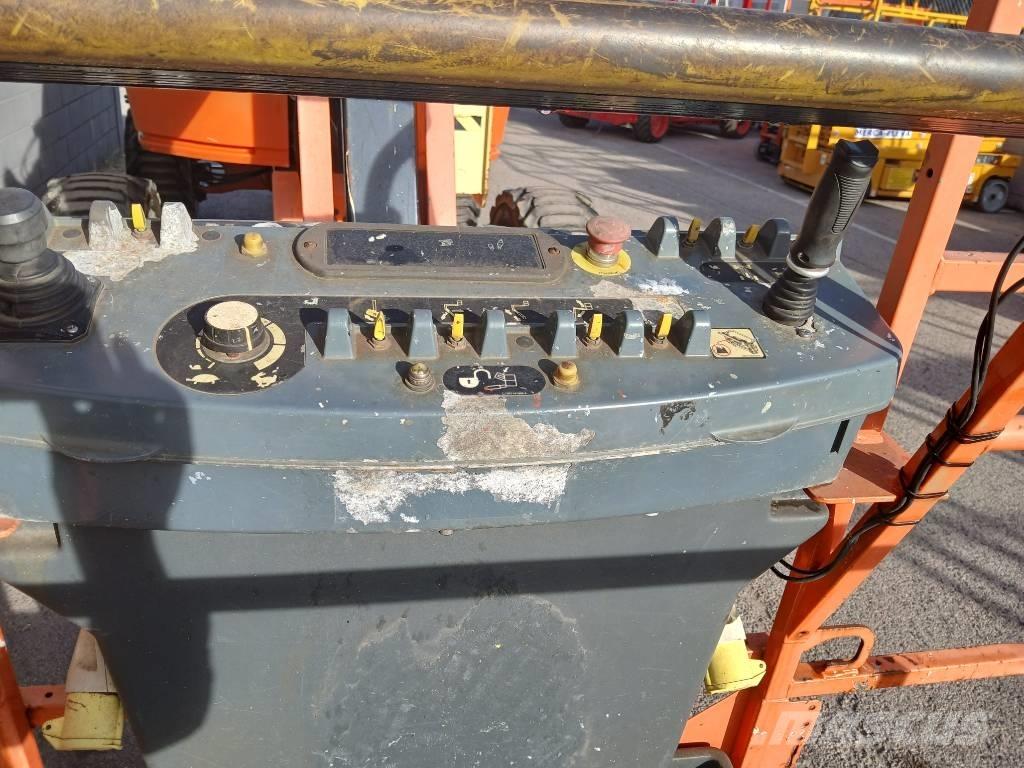 JLG 450 AJ Articulated boom lifts