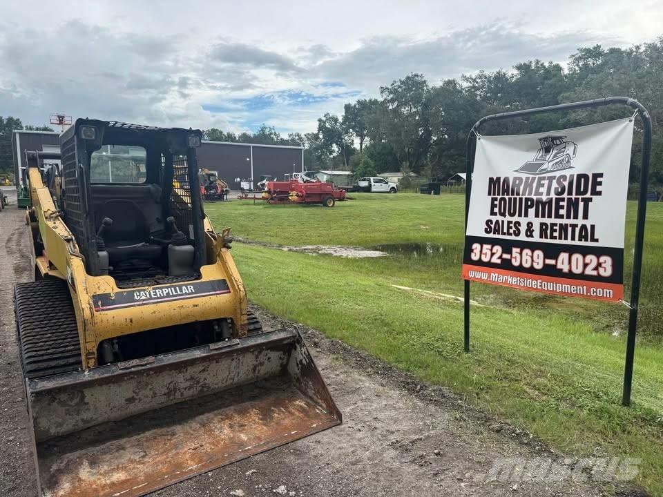 CAT 257B Skid steer loaders