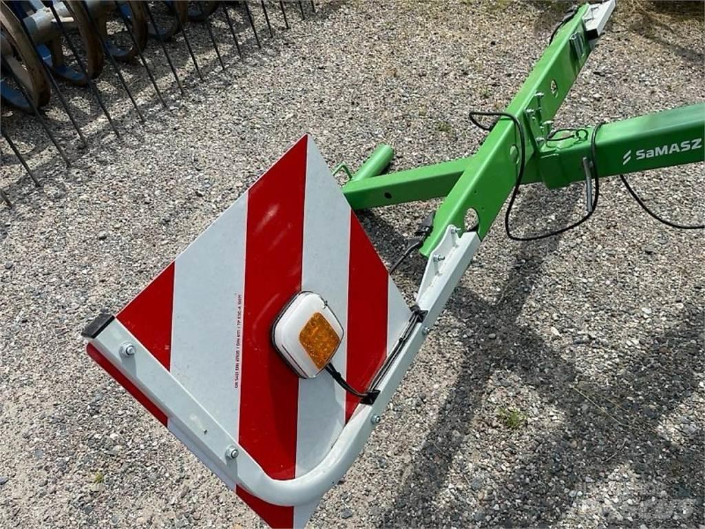 Samasz Twist 600 Windrowers