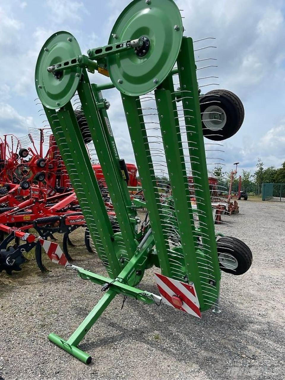 Samasz Twist 600 Windrowers