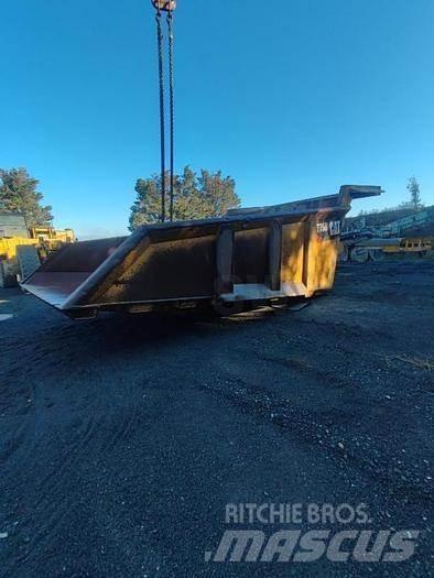 CAT BENNE CAT 775G Other