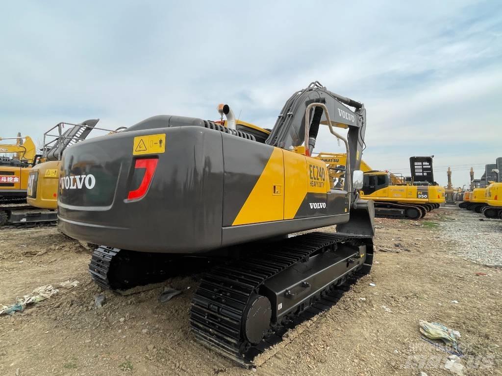 Volvo EC 240 Crawler excavators