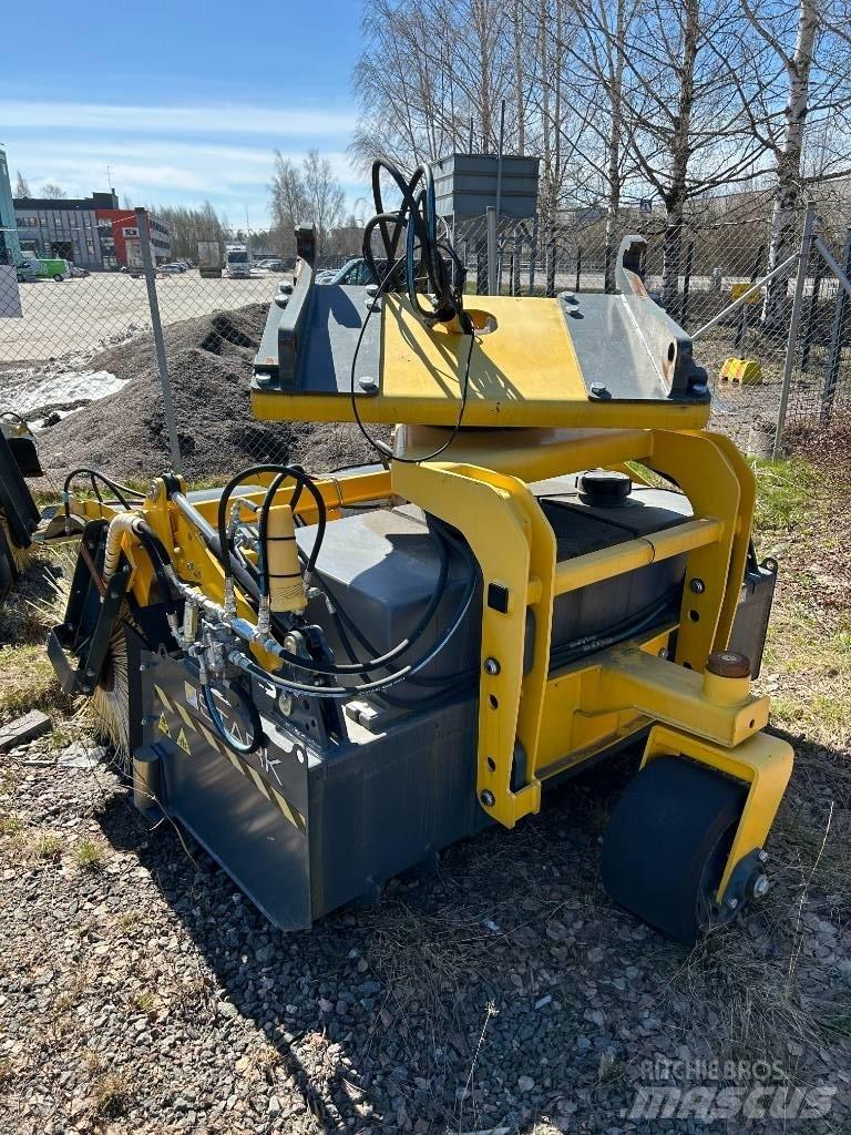 Stark KAH 2000 ST Sweepers
