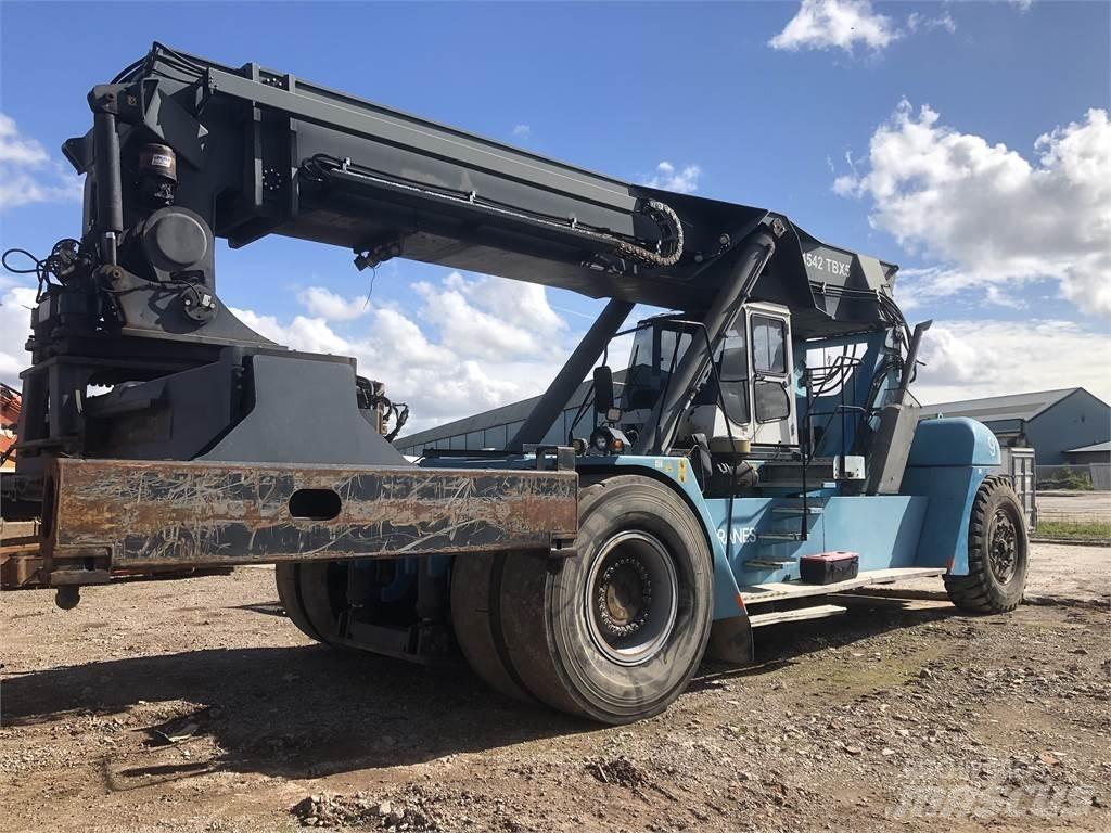 SMV 4542 TBX5 Reach stackers