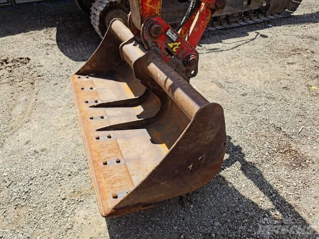 Komatsu PC 138-8 Crawler excavators