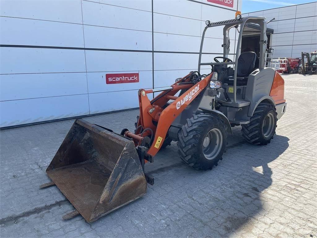 Weycor AR380 Agrar Multi-purpose loaders