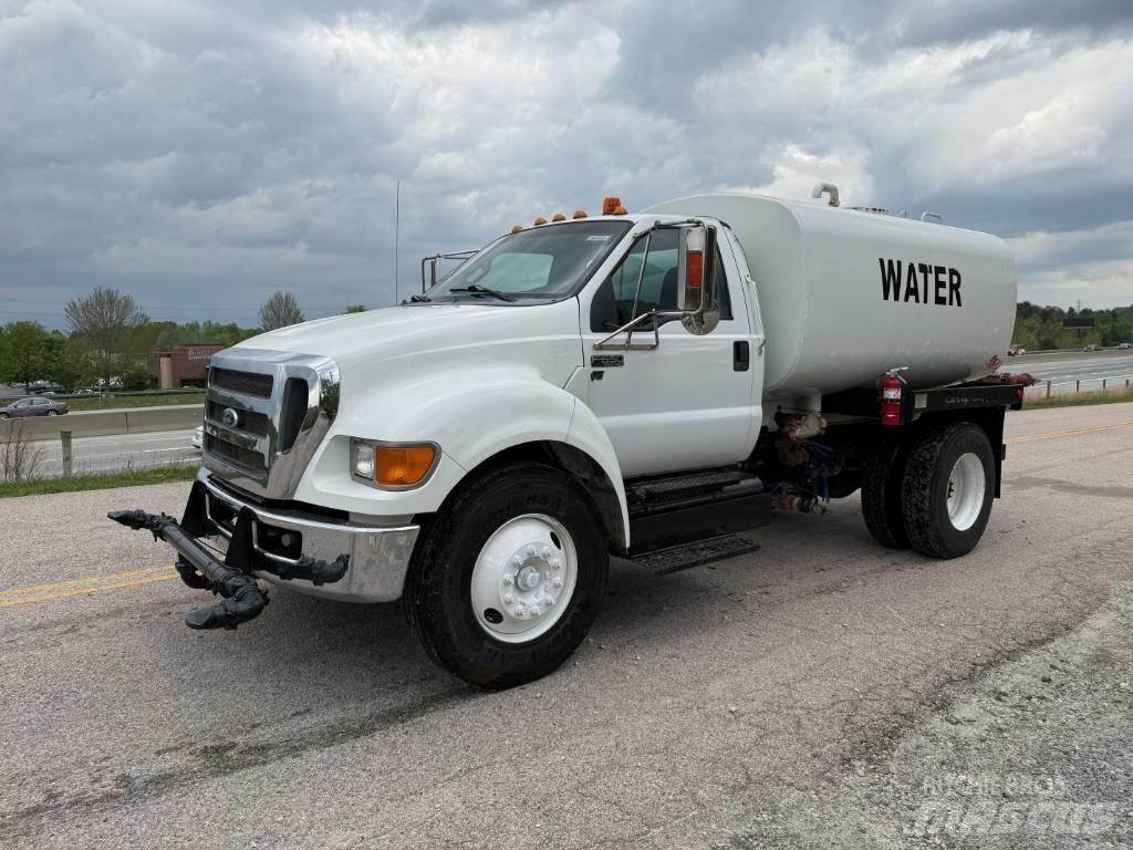 Ford F 650 Water bowser
