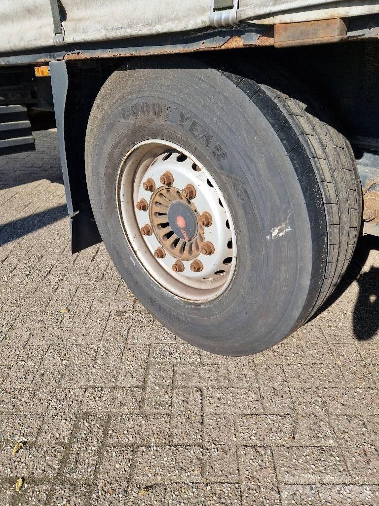 Krone sd Curtain sider semi-trailers
