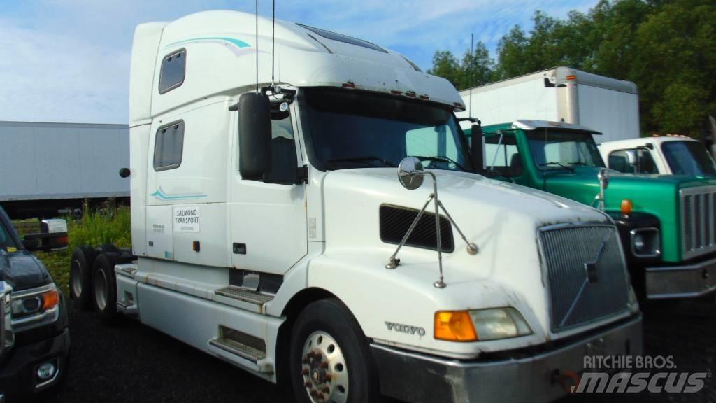 Volvo 780 Chassis Cab trucks