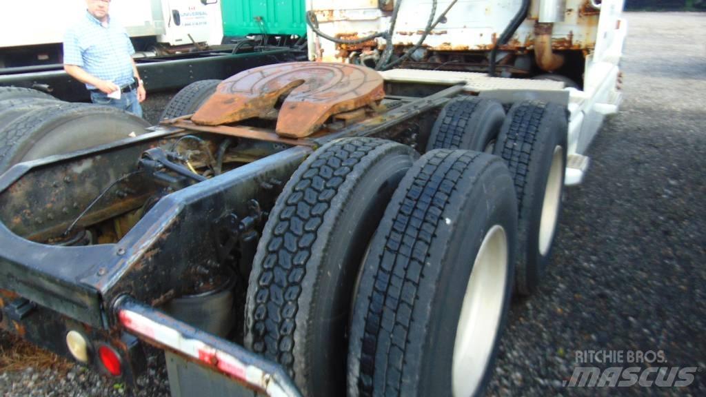 Volvo 780 Chassis Cab trucks