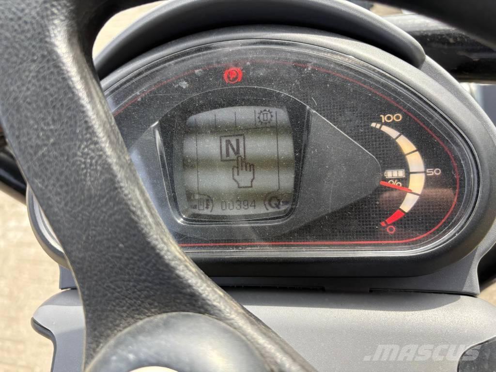 Giant G2200 E Xtra Mini loaders