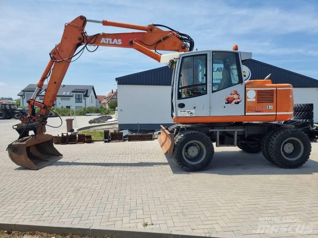 Atlas 1204 Wheeled excavators