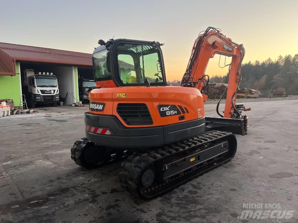 Doosan DX85R-3 Mini excavators  7t - 12t