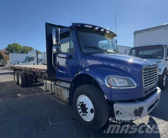 Freightliner M 106 Flatbed / Dropside trucks
