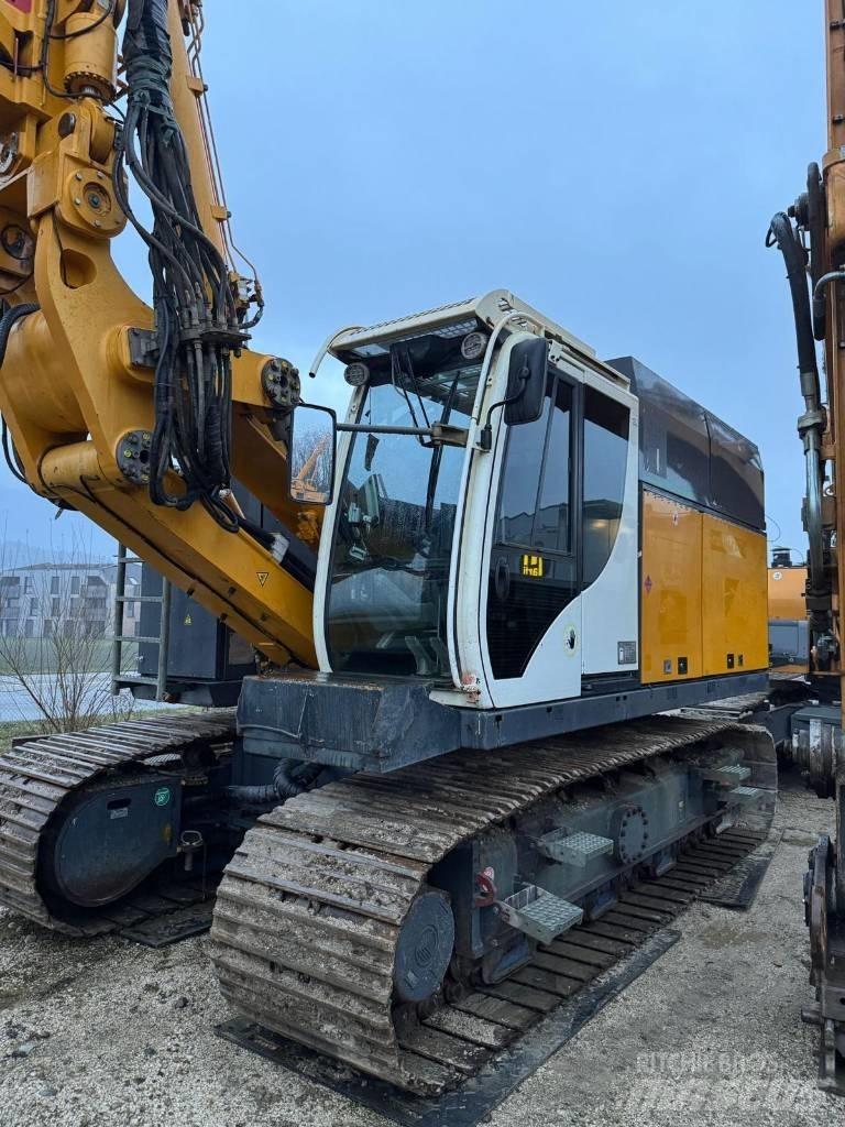 Bauer RTG RG 19 T Vibratory pile drivers