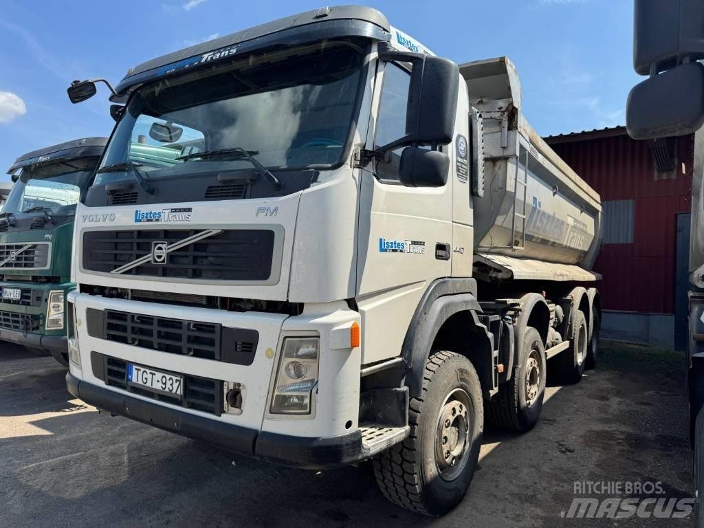 Volvo FM 13 440 8x6 Tipper trucks