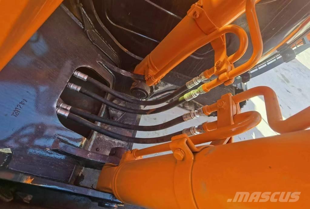 Hitachi ZX 120 Crawler excavators